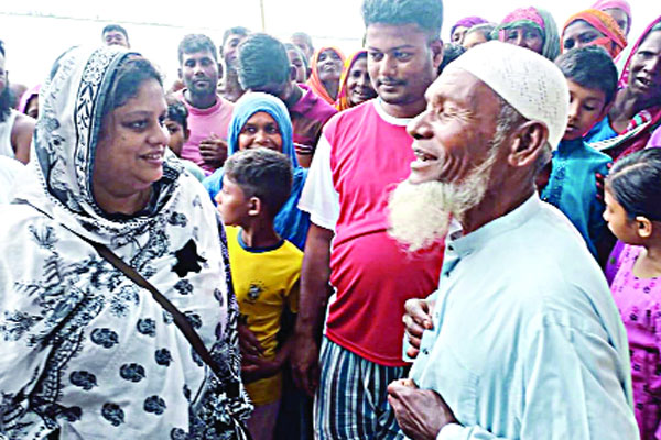 সাঘাটা-ফুলছড়ি আসনে জনপ্রিয়তায় এগিয়ে ফারজানা বুবলী
