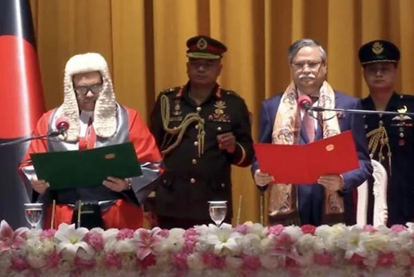 শপথ নিলেন প্রধান বিচারপতি ওবায়দুল হাসান