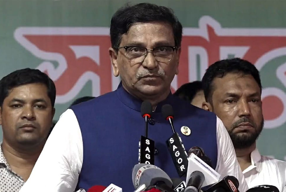 খালেদা জিয়ার কিছু হলে বিএনপির শীর্ষ নেতাদেরই দায় নিতে হবে : হানিফ