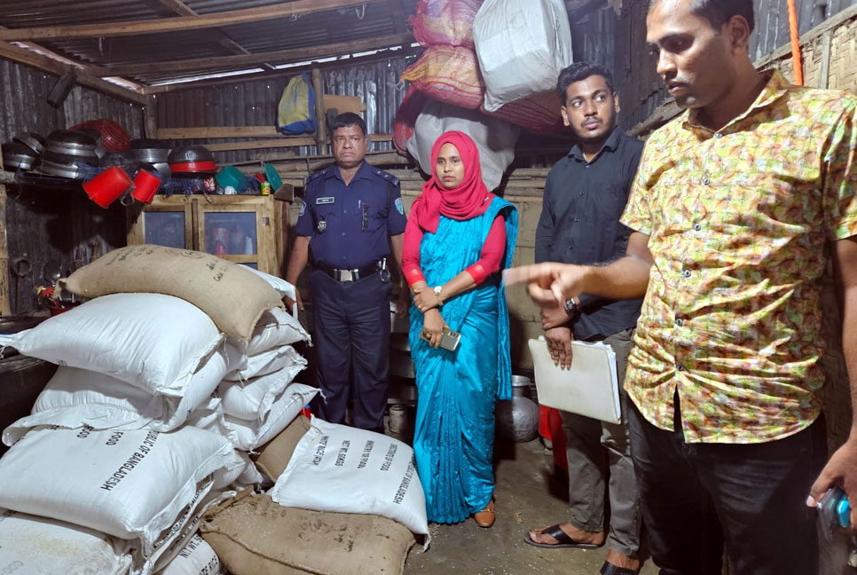 হবিগঞ্জে ১৩৫ বস্তা সরকারি চাল জব্দ, মামলা