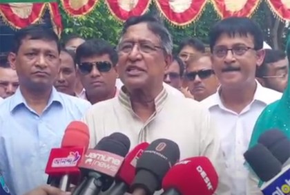 কোনো দেশই স্যাংশন দিয়ে নির্বাচন বানচাল করতে পারবে না: কৃষিমন্ত্রী
