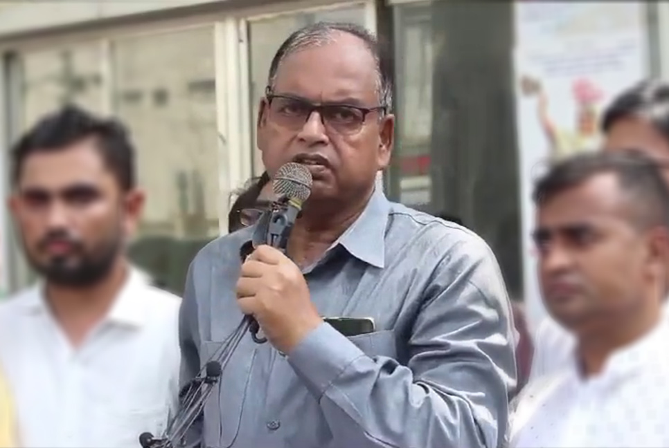 সরকারের পদত্যাগ ও ইসির পুনর্গঠনের কোনো বিকল্প নেই : দুদু 