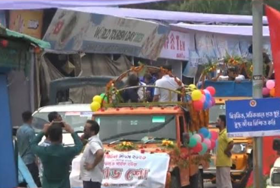 পর্যটন মেলা ও বিচ কার্নিভালের দ্বিতীয় দিনে যেসব আয়োজন ছিল

