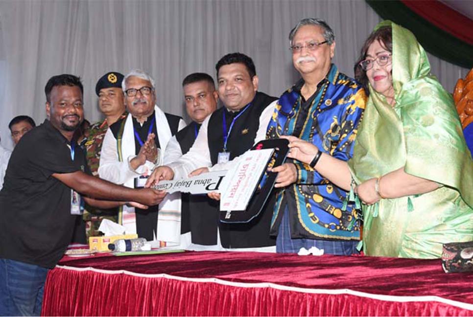 সকল ষড়যন্ত্র প্রতিহত করে চলমান অগ্রযাত্রায় শামিল হতে রাষ্ট্রপতির আহ্বান

