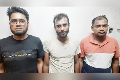 বাসে বমি করে সব ছিনিয়ে নেয় তারা