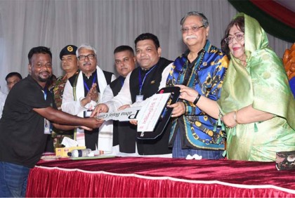সকল ষড়যন্ত্র প্রতিহত করে চলমান অগ্রযাত্রায় শামিল হতে রাষ্ট্রপতির আহ্বান

