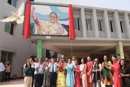 কুবিতে উদ্বোধন হলো শেখ হাসিনার ম্যুরাল