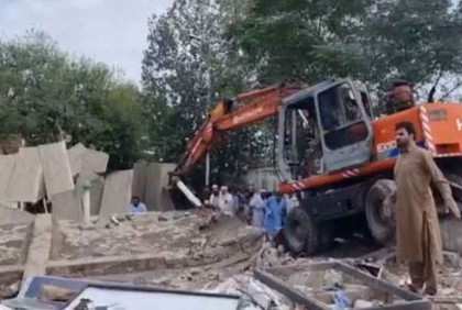 পাকিস্তানে ফের বিস্ফোরণ, পুলিশ কর্মকর্তাসহ নিহত