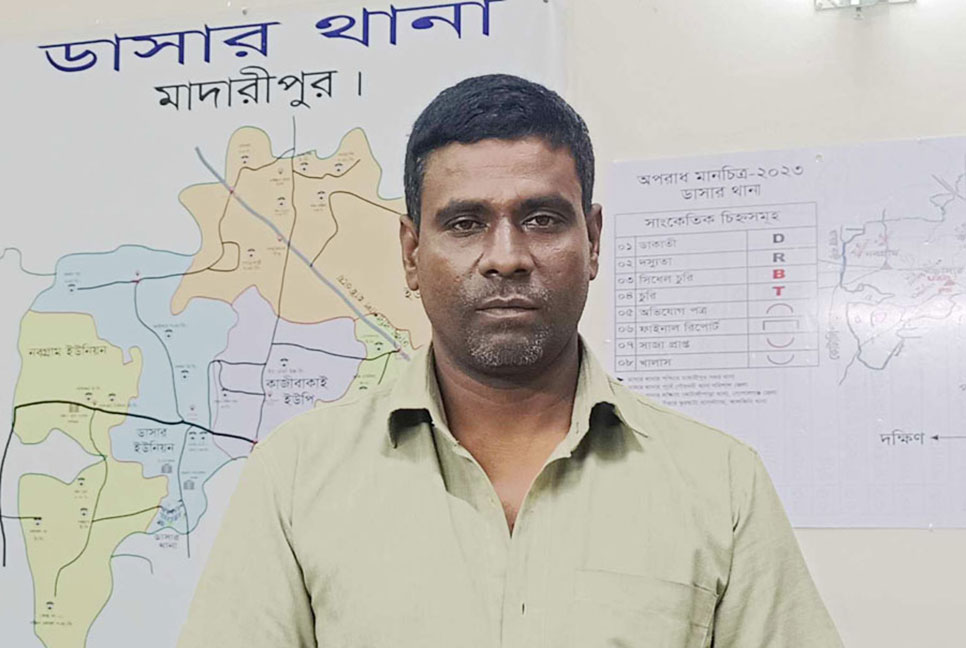 ডাসারে ডাকাতি মামলার আসামি গ্রেফতার