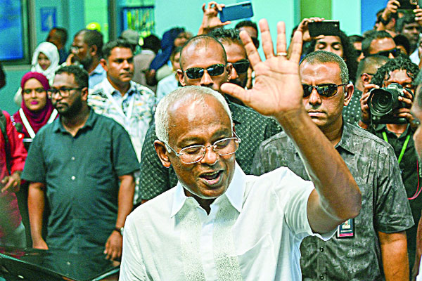 মালদ্বীপে প্রেসিডেন্ট নির্বাচনে দ্বিতীয় দফার ভোট গ্রহণ