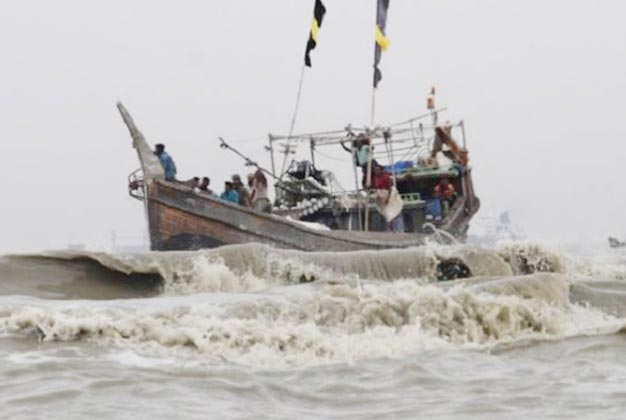 সোমবার থেকে গভীর সাগরে যেতে পারবেন জেলেরা