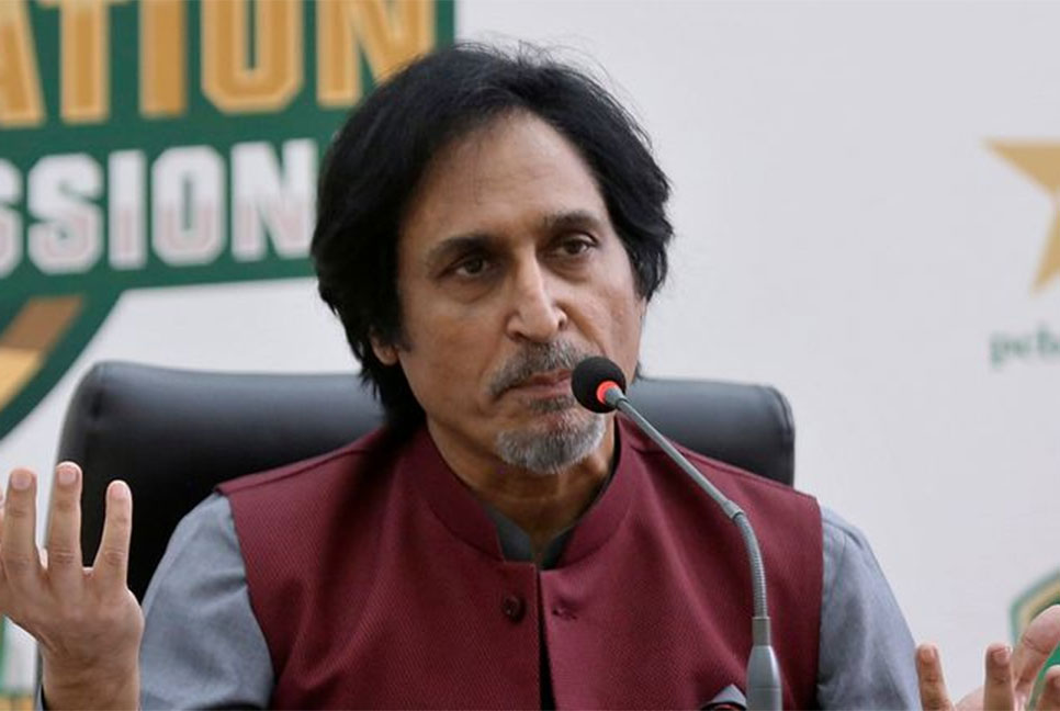 বোলারদের দুর্দিনে পাকিস্তানকে ৪০০ রান করতে বললেন রমিজ রাজা