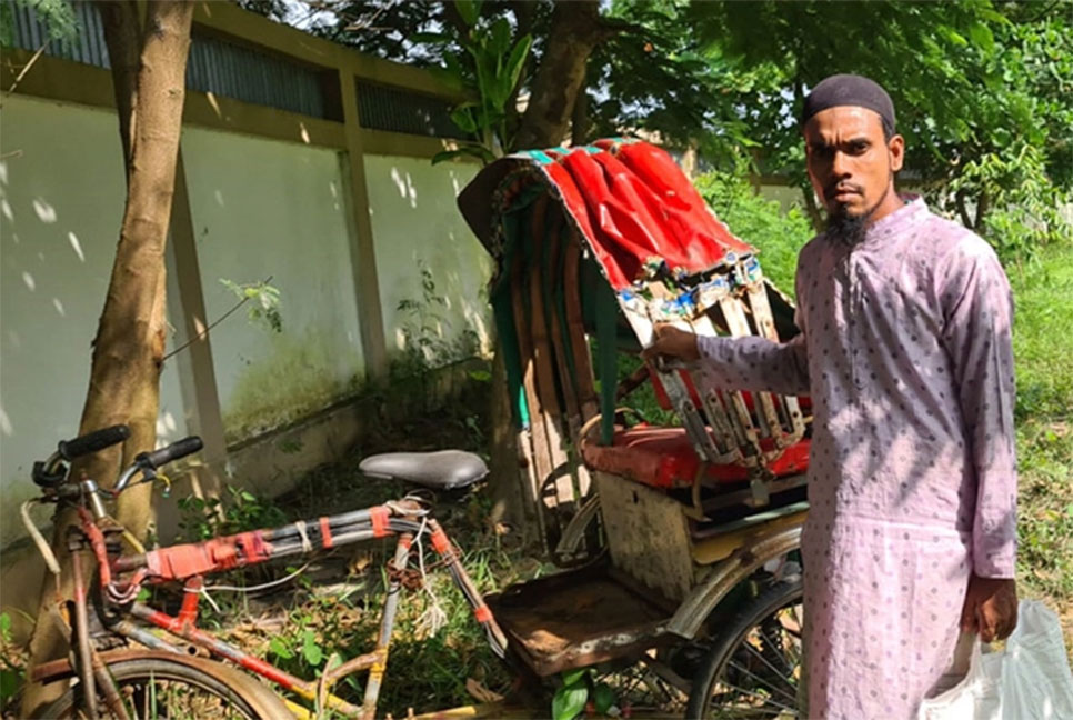 পদ্মা সেতু থেকে ঝাঁপ, ১০৫ দিন পর থানায় সেই রিকশাচালক
