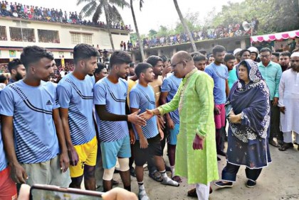 সাঘাটায় ফজলে রাব্বি এমপি স্মৃতি গোল্ডকাপ ফুটবল টুর্নামেন্ট