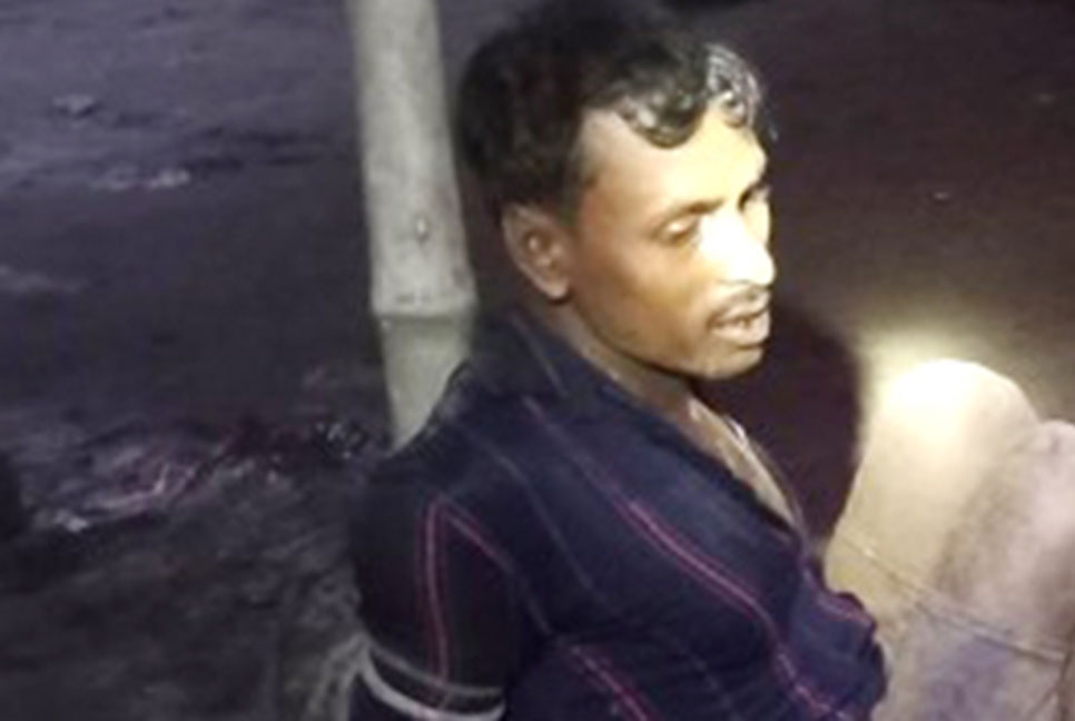 টাঙ্গাইলে কঙ্কালসহ যুবক আটক