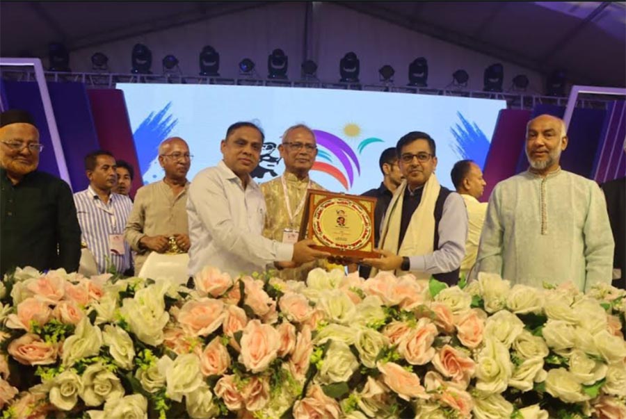 'মহাত্মা গান্ধী ও বঙ্গবন্ধুর দর্শন বর্তমান বিশ্বের সন্ত্রাসবাদ দমনে সহায়ক ভূমিকা পালন করবে'