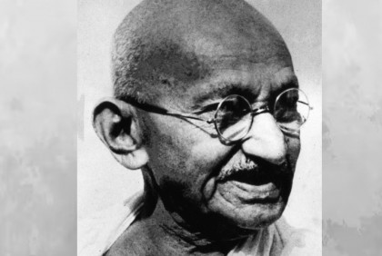 ন্যায় ও ভালোবাসার প্রতিচ্ছবি 'বাপুজি'