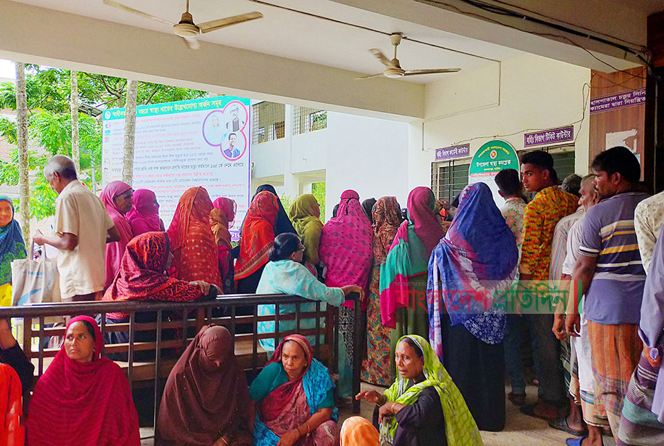 পাঁচ বছর ধরে প্রেষণে স্বাস্থ্য কমপ্লেক্সের ফার্মাসিস্ট, ভোগান্তি চরমে
