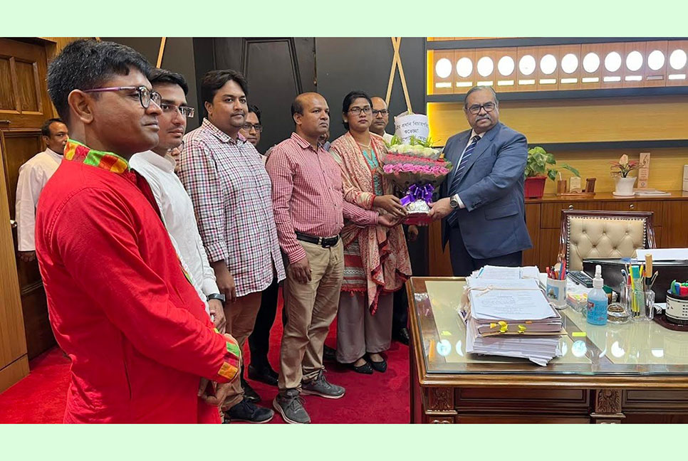 প্রধান বিচারপতির সঙ্গে ল’রিপোর্টার্স ফোরামের সৌজন্য সাক্ষাৎ