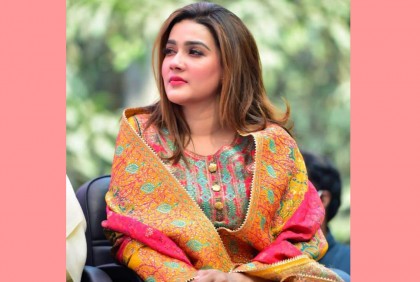 দুইটি আসনে মনোনয়ন চাইবেন মাহিয়া মাহি

