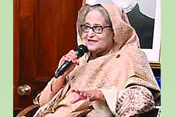 দলীয় কর্মীদের নির্বাচনমুখী হতে বললেন প্রধানমন্ত্রী