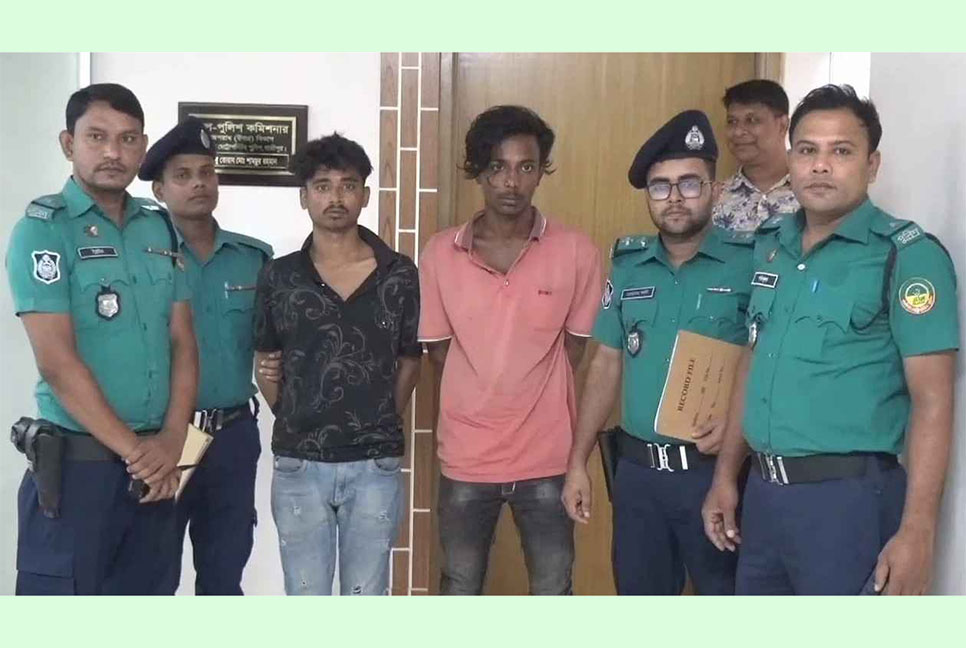 পাওনা ৩০০ টাকা চাওয়ায় চা দোকানিকে কুপিয়ে হত্যা