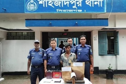চালককে খুন করে ভ্যান ছিনতাই