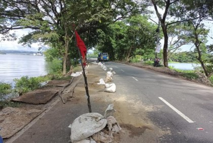 বেড়েছে হ্রদের পানি, রাঙামাটির সংযোগ বাঁধ ধসের শঙ্কা 