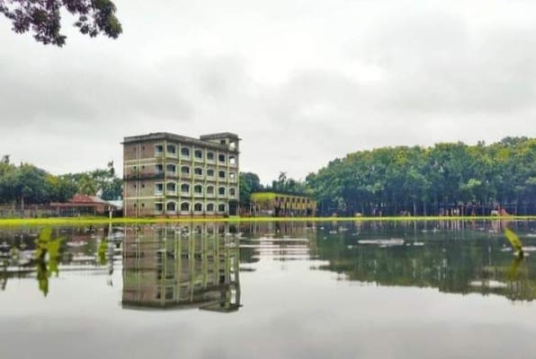 ফুলপুরে টানা বর্ষণে ৫শ' হেক্টর ফসলি জমি ও ফিশারি নিমজ্জিত 
