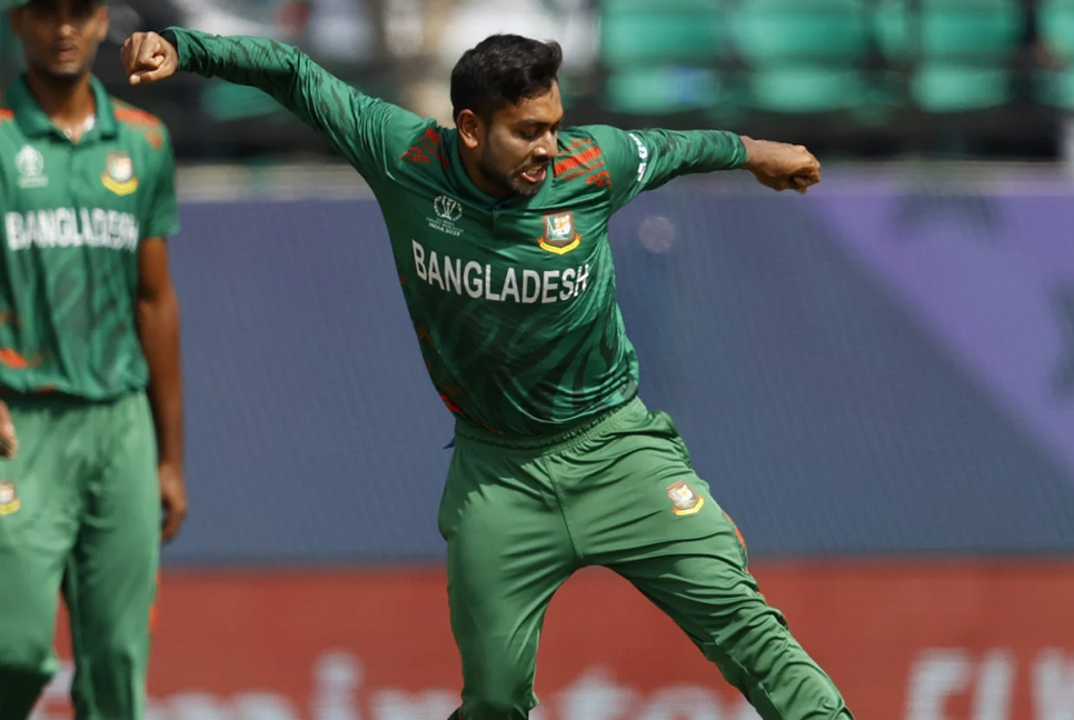 সাকিবকেই কৃতিত্ব দিলেন মিরাজ