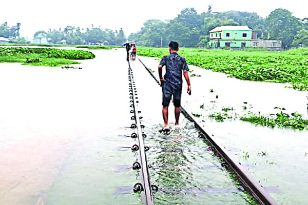 অবনতি বন্যা পরিস্থিতির