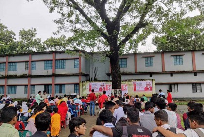 বৃক্ষতলে কবি হেলাল হাফিজের জন্মদিনে কবিতা পাঠ 