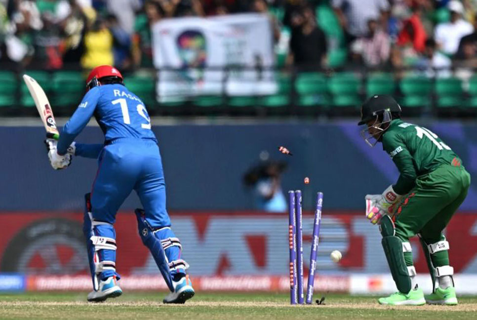 এমন হারের পর ধর্মশালার আউটফিল্ডকে দুষলেন আফগান কোচ!