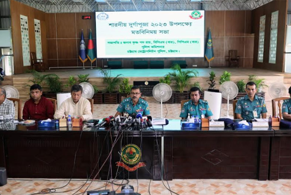 দুর্গাপূজায় থাকছে চার স্তরের নিরাপত্তাবলয়