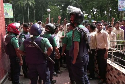 রংপুর পলিটেকনিকে শিক্ষার্থীদের মধ্যে পাল্টাপাল্টি ধাওয়া