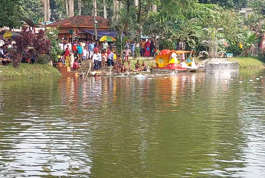 গাইবান্ধায় সাঁতার প্রতিযোগিতা অনুষ্ঠিত