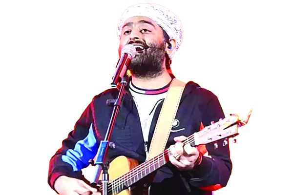 ফের ঢাকার ছবিতে অরিজিৎ