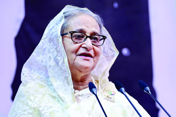 দেশপ্রেমে উদ্বুদ্ধ হয়ে কাজ করুন