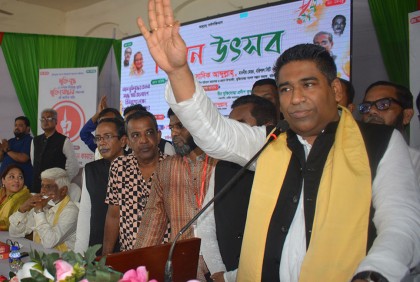 ‘স্মার্ট বাংলাদেশ গড়তে পরিশ্রম করে যাচ্ছেন প্রধানমন্ত্রী শেখ হাসিনা’