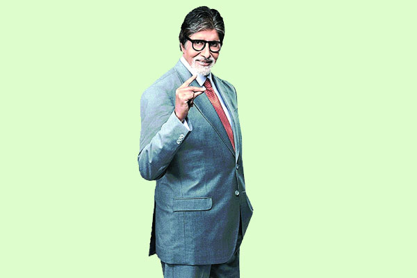 ‘কেবিসি’র সেটে অঝোরে কাঁদলেন অমিতাভ বচ্চন