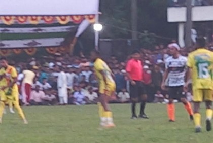 কালিয়াকৈরে প্রীতি ফুটবল ম্যাচ অনুষ্ঠিত