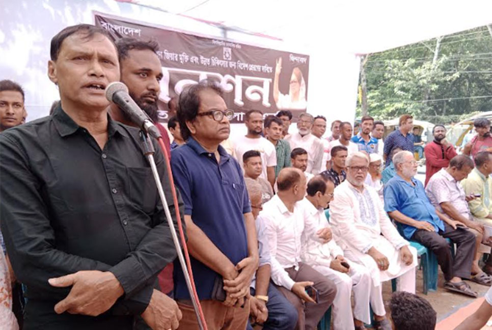 সাতক্ষীরায় বিএনপির দু’গ্রুপের পাল্টা-পাল্টি অনশন কর্মসূচি