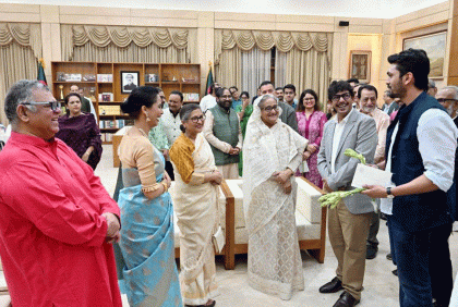 ‘মুজিব : একটি জাতির রূপকার’-এর শিল্পী ও কলাকুশলীদের সম্মানে প্রধানমন্ত্রীর নৈশভোজ