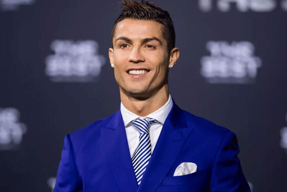 বিশ্বের শীর্ষ ধনী ফুটবলার রোনালদো 