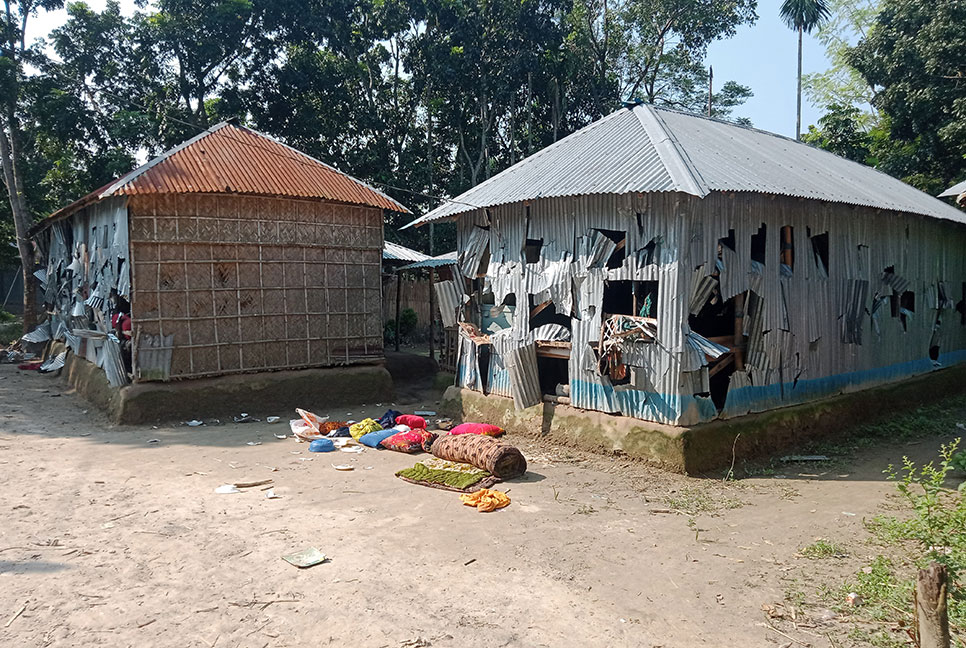 শৈলকুপায় ইউপি সদস্য খুন; মামলা নিয়ে আতঙ্কে গ্রামবাসী