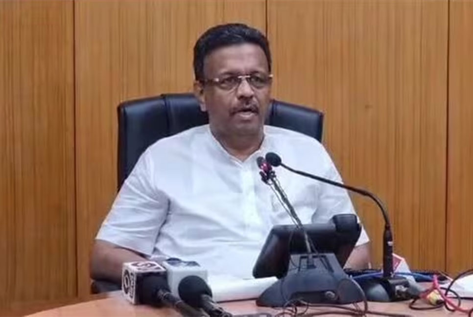 বাংলাদেশে ভারত বিদ্বেষী শক্তিকে কখনোই স্বাগত জানাবো না: ফিরহাদ হাকিম