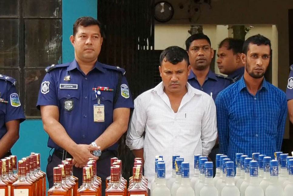 জামালপুরে মদসহ দুইজন আটক