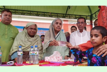 সরকার যা দেয় তা পাই পাই করে বুঝিয়ে দেই : মতিয়া চৌধুরী