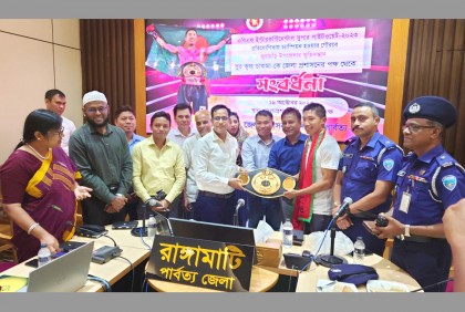 রাঙামাটিতে সংবর্ধনায় সিক্ত বক্সার সুর চাকমা

