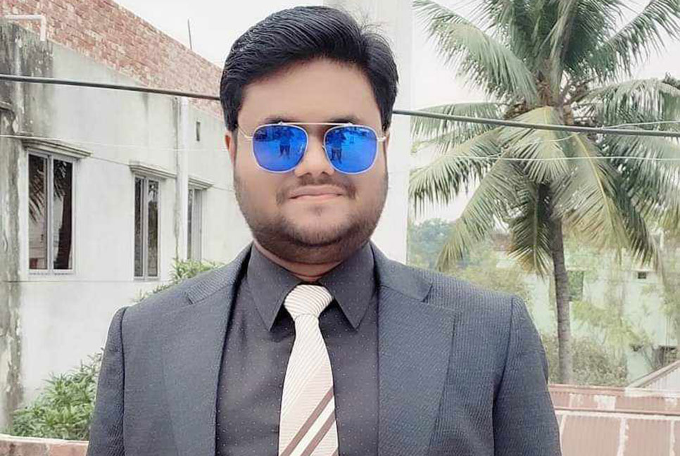বগুড়ায় বিশ্ববিদ্যালয়ের সনদ তুলতে এসে বাসচাপায় যুবক নিহত